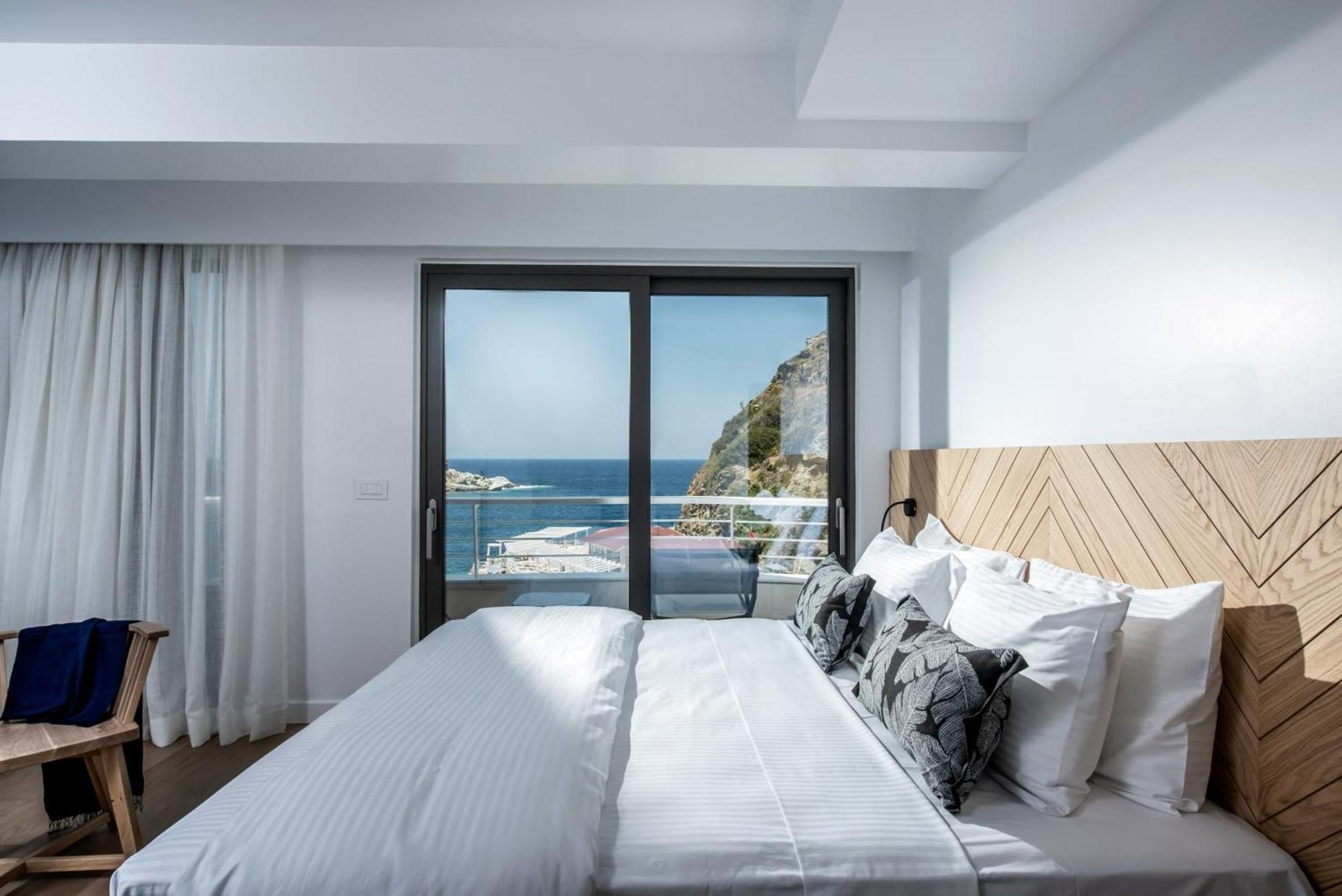 Made By The Sea Villa 4 Ligaria  Ngoại thất bức ảnh