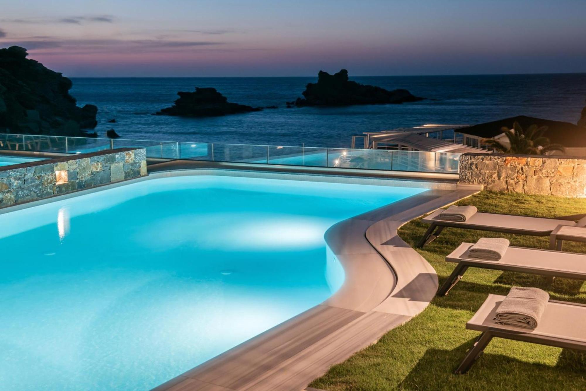 Made By The Sea Villa 4 Ligaria  Ngoại thất bức ảnh